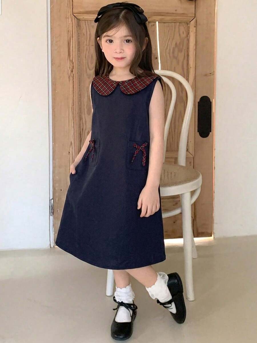 Dazy Kids 少女夏季休閒甜美可愛度假風拼接格紋彼得潘領蝴蝶結裝飾無袖寬鬆洋裝 - 藏蓝色 - 查看 1