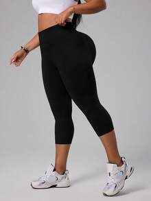 Easithlete Women's Seamless Plus Size Outdoor Fitness Workout Running Capri Leggings - Black - View 4