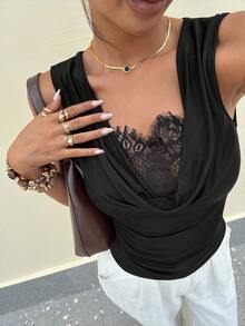 Lavishia 女款夏季優雅素色蕾絲拼接荷葉邊領背心上衣 - 黑色 - 查看 1