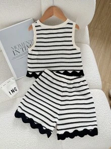 Young Girl Knitted Waffle Black And White Contrast Stripe Crew Neck Top And Woven Shorts 2pcs Set - Multicolor - View 2