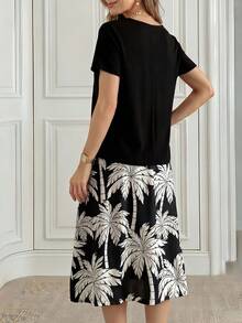Medorina Middle-Aged And Elderly Women's Solid Color T-Shirt And Coconut Tree Print Skirt Set,Summer Set,Going Out Set - Multicolor - View 2