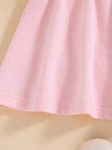 SHEIN 1件女嬰可愛粉色水果貼布對比領百褶短袖柔軟 Polo 連身裙 夏季日常派對公園春夏季洋裝 - 粉色 - 查看 8