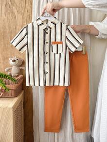 SHEIN Vintaside Kids 男童春秋立領短袖時尚百搭優雅襯衫與休閒長褲套裝，適合戶外休閒、公園散步、朋友聚會或旅遊度假 - 棕色 - 查看 5