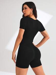 Glamine Jumpsuit Yoga Olahraga Bergaris Tanpa Jahitan dengan Elastisitas Tinggi - Hitam - View 2