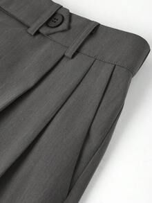 Ellevyn Casual Versatile Commute Buckle Pocket Shorts - Dark Grey - View 3