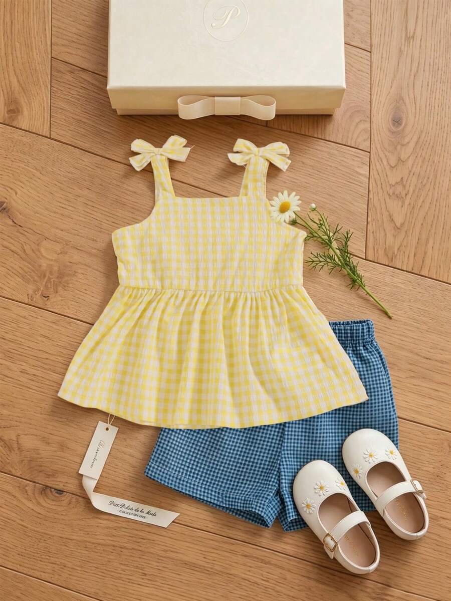 SHEIN 2件套女婴幼儿0-3岁春夏休闲日常浅黄色可爱格子吊带背心+短裤套装