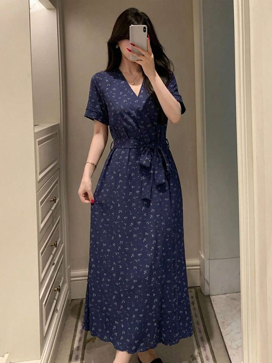 DAZY 女款甜美碎花寬鬆短袖長款睡裙,夏季居家睡衣 - 藏蓝色 - 查看 1