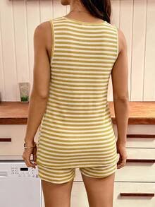 SHEIN 孕婦夏季休閒條紋側開衩背心上衣與短褲兩件套 - 黃色 - View 2