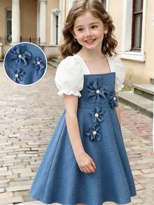 SHEIN Elladie kids 女童蓝色连衣裙，饰有3D珍珠花朵，白色泡泡袖，收腰设计，优雅时尚，休闲可爱，适合度假、派对等场合。 - 藍色 - 查看 5