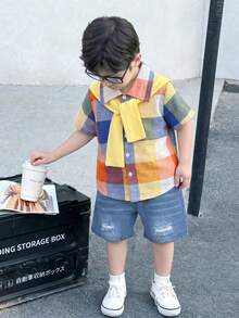小男孩夏季休閒格紋短袖襯衫搭配寬鬆短褲，適合日常出遊、校園穿搭、與朋友聚會、休閒活動及拍照 - 黃色 - 查看 1