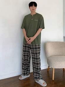DAZY 男士夏季字母印花T恤與格紋長褲睡衣套裝 - 軍綠色 - 查看 3