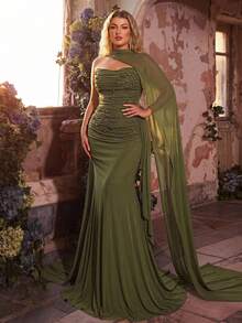 Glamrae Plus Size Elegant Rhinestone Beaded Sexy Strapless Elastic Ruched Halter Dress, Suitable For Wedding, Party, Prom, Banquet - Green - View 6