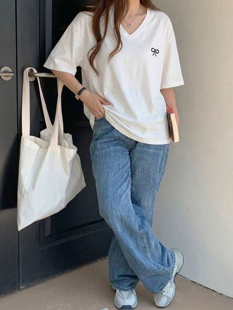 Bow Embroidery Loose Short Sleeve Round Neck T-Shirt For Women
