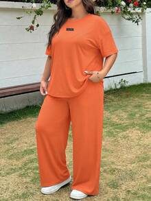 SHEIN EZwear Setelan 2 Potong Kaos Lengan Pendek dan Celana Pendek Motif Huruf Ukuran Plus Wanita Warna Oranye, Musim Semi/Panas - Jeruk - View 3