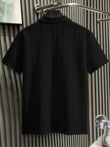 Manfinity Homme Áo polo nam cổ chữ V, chất liệu vải có họa tiết và thiết kế thêu, thời trang và đa năng, thoải mái khi mặc hàng ngày, món quà lý tưởng cho bạn trai hoặc chồng. - màu đen - Xem 2