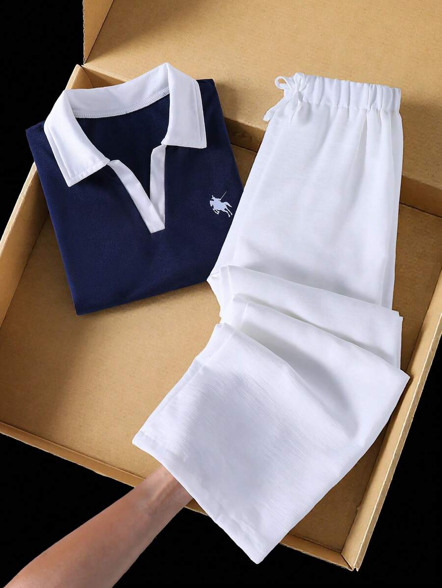 SHEIN 青少年女孩休閒時尚針織面料上衣,對比色POLO領T恤,胸前經典圖案印花,梭織面料彈性腰帶,防透內裡,寬鬆版型,適合日常通勤、戶外玩耍、出遊、聚會及拍照 - 彩色 - 查看 1