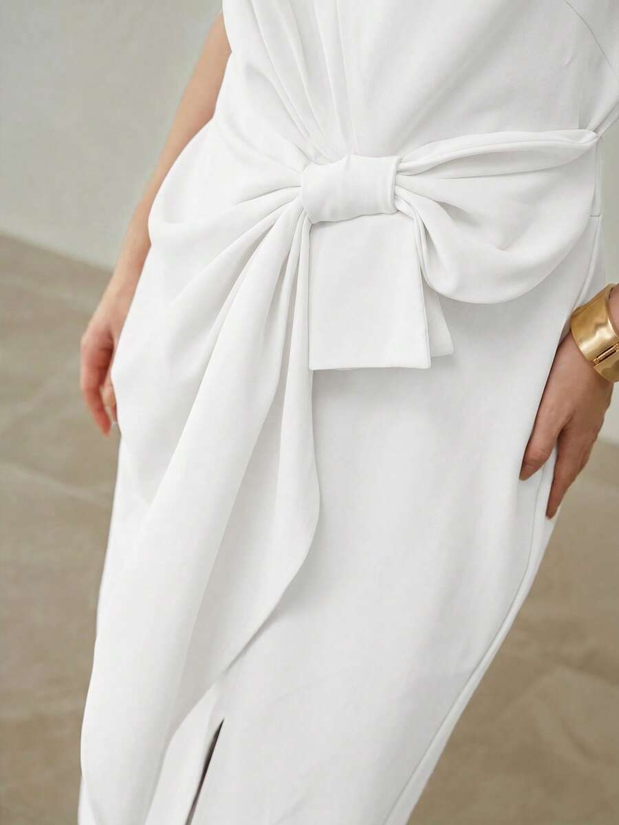 MOTF PREMIUM PLUS SIZE WOMEN SLEEVELESS STRUCTURED LONG DRESS - White - View 2