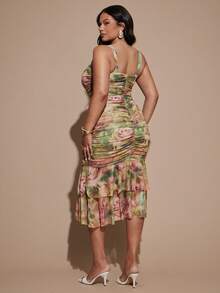 SHEIN BAE CURVE Váy nhún xanh cho nữ size lớn - màu xanh lá - Xem 2