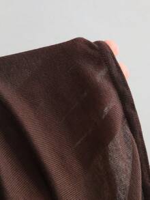 SHEIN EZwear 復古優雅掛脖設計串珠鏈飾短版上衣，性感美式風格，適合夏季度假 - 棕色 - 查看 4