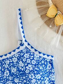 SHEIN Tween Girl Blue And White Small Ditsy Floral Bikini Set Set, Island Style Print, Vacation Style, Suitable For Spring And Summer, Outdoor Activities - Blue - View 4