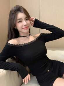 DAZY Camiseta Feminina Justa de Um Ombro Só - Preto - Visão 3