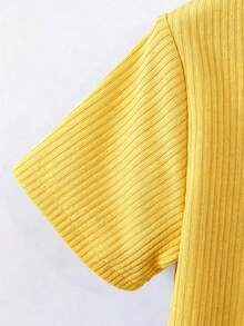 SHEIN Setelan Kaos Lengan Pendek Kerah Bulat Bergaris dengan Kantong dan Celana Pendek Kasual untuk Anak Laki-Laki - Kuning - View 5