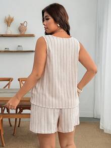 Enliva Bộ 2 món nữ size lớn gồm áo sơ mi dáng chữ A không tay kẻ sọc và quần ống đứng mặc thường ngày, phong cách casual đi du lịch, phù hợp mặc hàng ngày và dạo phố - Nhiều màu - Xem 2