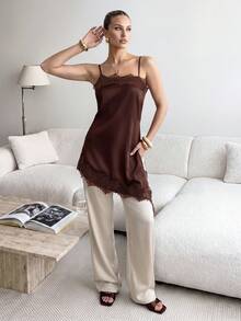 Lavishia 女款優雅緞面蕾絲拼接吊帶背心，夏季 - 咖啡棕 - 查看 4