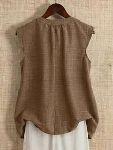Linhara Blusa Feminina Plus Size de Verão, Elegante e Requintada, para Ir ao Trabalho, Gola Redonda, Franzida, Texturizada, Evasê, Sem Mangas - Castanho - Visão 2