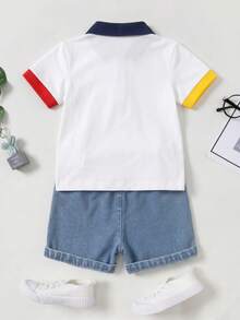 SHEIN Playful Pals 小男孩騎士圖案印花拼接配色短袖鈕扣半開襟 Polo 衫與破洞牛仔短褲 2 件組 - 彩色 - 查看 2
