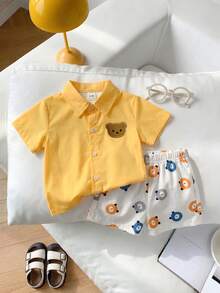 SHEIN Bộ 2 món cho bé trai và trẻ chập chững họa tiết gấu vui nhộn, áo ngắn tay mở trước và quần short, màu vàng pastel, phong cách thường ngày mùa hè đi dạo phố - Nhiều màu - Xem 5