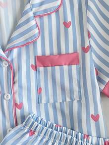 女童 2 件組夏季居家服套裝，時尚可愛條紋愛心印花薄款翻領短袖開襟外套 & 休閒寬鬆短褲 - 藍色 - 查看 5