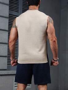 Manfinity CasualCool Men's Waffle Stripe Pattern Tank Top And Drawstring Waist Pocket Shorts Set, Holiday - Multicolor - View 2