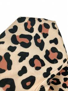 SHEIN 2pcs Baby Girl Solid Color Loose Fit Crew Neck Sweatshirt And Leopard Print Pants Set - Multicolor - View 7
