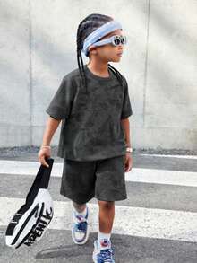 SHEIN Genkimix Kids 男童休闲纯色T恤+短裤两件套，适合日常穿着、上学、旅行、户外玩耍、夏季穿着。 - 黑色 - 查看 7