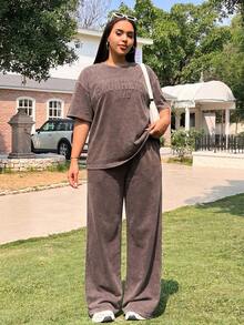 SHEIN EZwear 2pcs/Set Plus Size Women Letter Embossed Round Neck Short Sleeve T-Shirt And Casual Loose Pants - Chocolate Brown - View 4