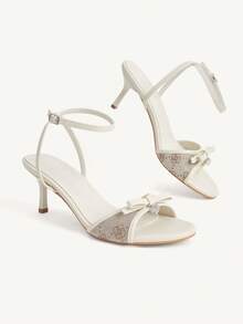 CUCCOO CHICEST 女款米色PU玫瑰刺繡蝴蝶結桃心扣飾踝帶優雅春夏婚禮圓頭高跟涼鞋 - 米白PU - 查看 5