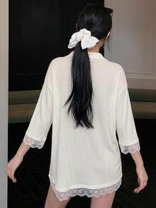DAZY 夏秋春 2合1鏤空蕾絲拼接長版 Polo 衫 寬鬆度假短袖女款T恤 - 白色 - 查看 5