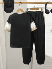 SHEIN 男童休閒時尚簡約黑白條紋皮革拼接T恤與黑色長褲2件套，適合春、夏、秋季日常出遊與玩耍 - 彩色 - 查看 2