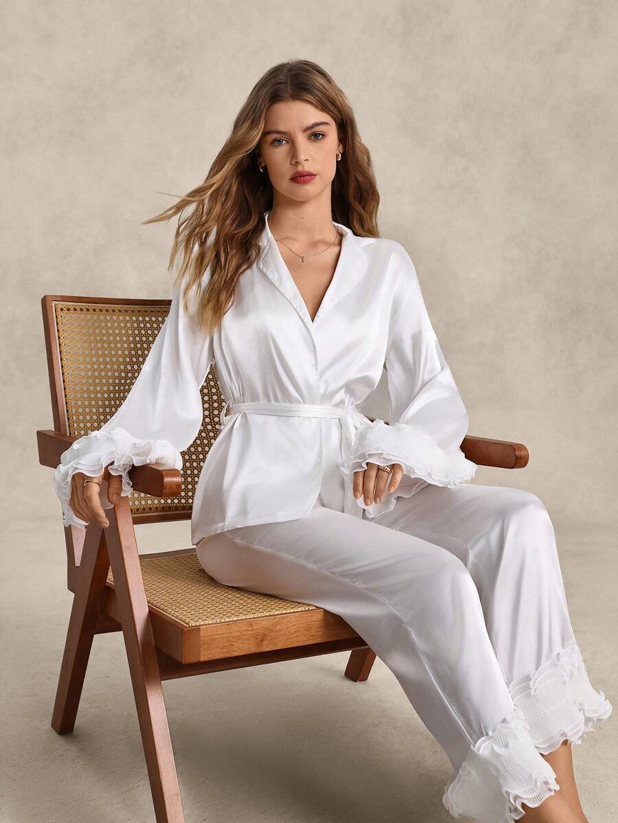 EverLounge Conjunto de pijama de unicolor de imitación de seda con adorno de encaje tridimensional y tirantes con lazo, conjunto blanco, ropa de otoño e invierno - Blanco - Ver 1