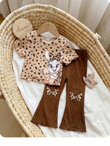 SHEIN 2 peças/Conjunto Casual de Menina Bebê Top de Manga Curta com Laço e Estampa de Onça e Calça Elástica na Cintura com Estampa de Onça, Estampa de Onça e Laço, Top de Manga Curta e Shorts Casuais Elegantes de Gola Redonda, Conjunto de Duas Peças Adequado para Uso Diário na Primavera/Verão - Caqui - Visão 5