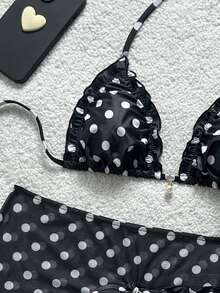 SHEIN Swim Mod 3件組 春夏度假純色花卉紋理面料珍珠貝殼裝飾荷葉邊飾掛脖三角比基尼上衣、側綁比基尼褲與雙層荷葉邊裙性感比基尼套裝 - 黑與白 - 查看 6