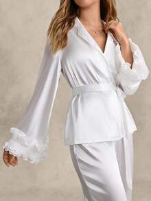 EverLounge Conjunto de pijama de unicolor de imitación de seda con adorno de encaje tridimensional y tirantes con lazo, conjunto blanco, ropa de otoño e invierno - Blanco - Ver 3