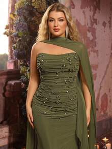 Glamrae Plus Size Elegant Rhinestone Beaded Sexy Strapless Elastic Ruched Halter Dress, Suitable For Wedding, Party, Prom, Banquet - Green - View 4