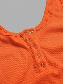 Slaydiva Top de tirantes negro casual versátil con escote en U profundo y espalda de nadador-C - Naranja Quemada - Ver 3