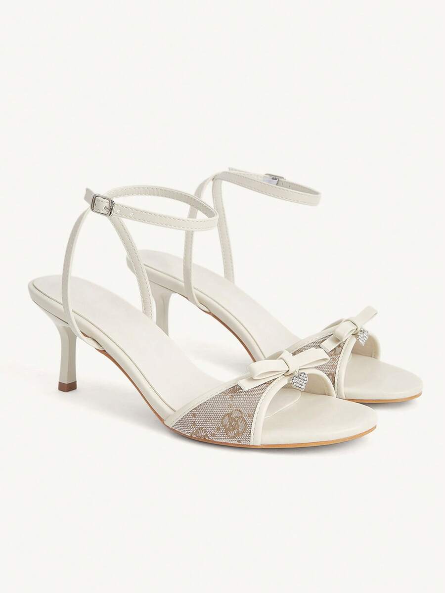 CUCCOO CHICEST 女款米色PU玫瑰刺繡蝴蝶結桃心扣飾踝帶優雅春夏婚禮圓頭高跟涼鞋 - 米白PU - 查看 1
