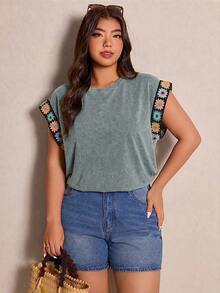 Elaquor Plus Size Women Crochet Short Sleeve Round Neck Casual T-Shirt - Green - View 7