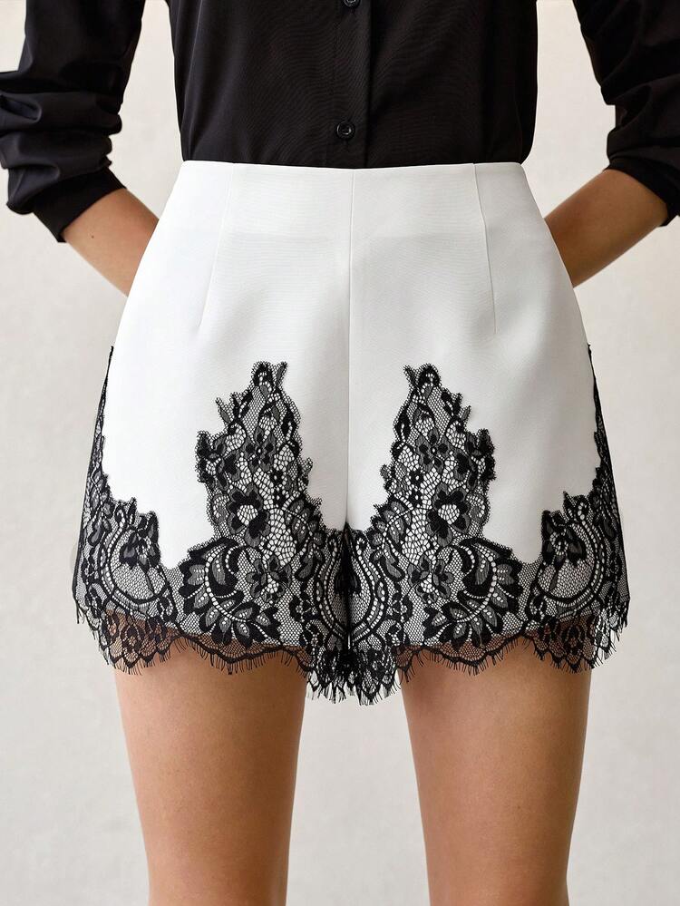 ELEGANT CONTRAST LACE SHORTS
