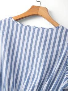 GlowEve CURVE Blusa estiva da donna a righe blu & bianche, collo tondo, vita stretta, maniche a volant, taglio in vita con pizzo, linea ad A, elegante e raffinata in stile francese - Blu e Bianco - Visualizzare 6