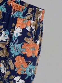 SHEIN 青少年男童棕榈树印花短袖上衣和印花短裤套装，休闲校园风，舒适时尚，适合日常穿着、上学、旅行和海岛度假。 - 彩色 - 查看 4